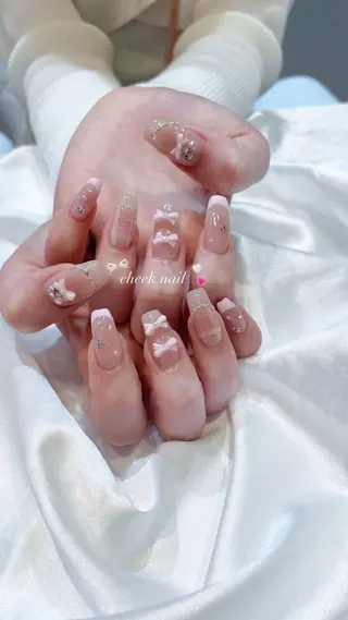 ネイル classic 新横浜所属・山田 暉のネイルデザイン