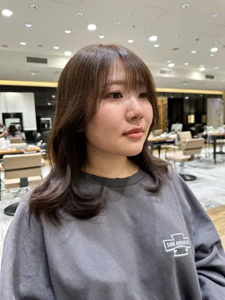 セミロング レイヤー/艶カラー 韓国/石戸谷海斗のヘアスタイル