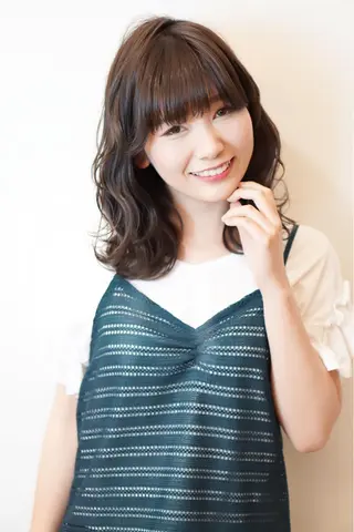 ミディアム カラー ディレクター ノナカのヘアスタイル