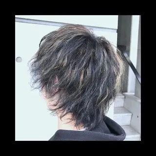 ミディアム カラー パーマ メンズ 及川シゲル 髪質改善講師のヘアスタイル