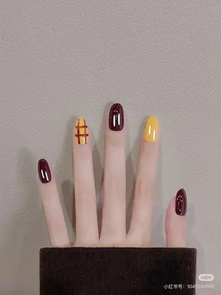 ネイル 高木 維麗絲のネイルデザイン