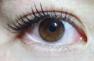 マツエク・マツパ 中谷 明日香のヘアスタイル