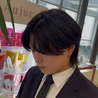 ショート パーマ ✨ケアブリーチカラー ✨️透明感カラーのヘアスタイル