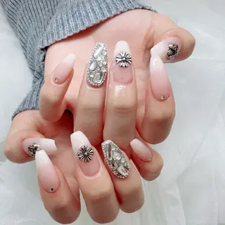 ネイル Amie NAILのネイルデザイン
