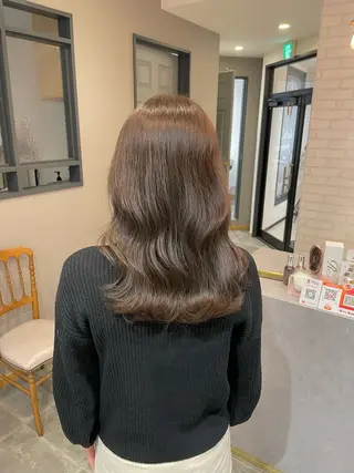 セミロング カラー 西村 れいのヘアスタイル