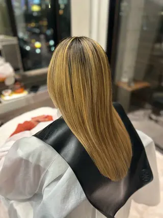 ロング CHARLES DESSIN所属・神宮前 ／吉田日和のヘアスタイル