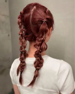 ミディアム カラー ヘアアレンジ mina 🌷のヘアスタイル