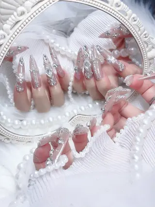 ネイル Yudia🦋 azuのネイルデザイン