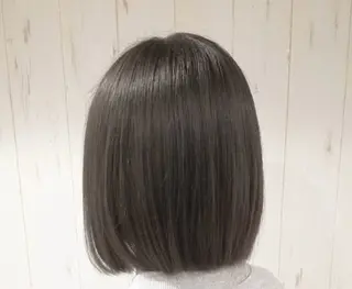ミディアム カラー 森山 陽菜のヘアスタイル