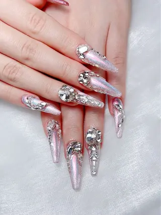 ネイル 🎀M nails✨ ビューティーのネイルデザイン