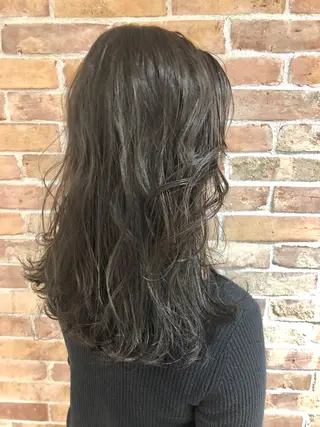 セミロング THE AWESUM所属・メンズスタイル強化中 TONNY(トニー)のヘアスタイル