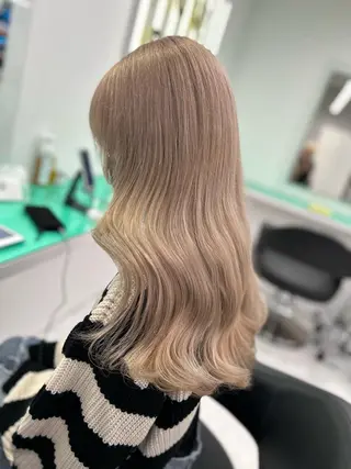 ロング カラー ヘアアレンジ トレンドモテカラー 🩷色落ちまで可愛くのヘアスタイル