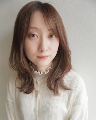 セミロング 菅原リキヤ くびれレイヤーヘアのヘアスタイル