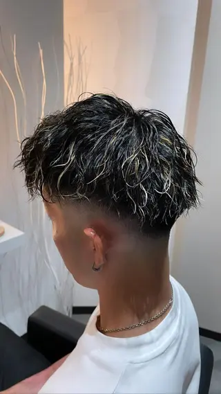 ショート パーマ メンズ 👑髪質改善カラー 中垣斗希のヘアスタイル