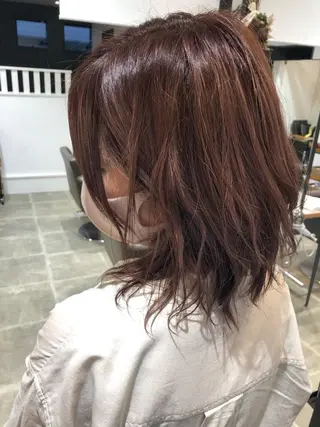 ミディアム 細沼 葵のヘアスタイル