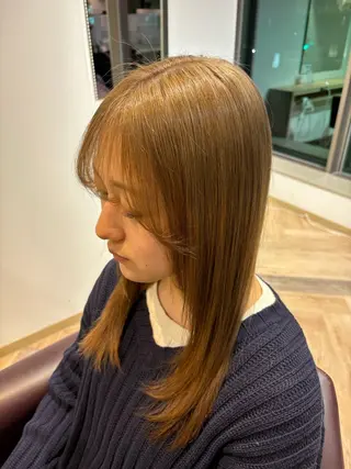 セミロング カラー ゆい/パーマ/レイヤ ー/似合わせカラーのヘアスタイル