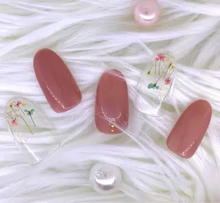 ミディアム カラー ネイル be-cares beauty(豊川店のネイルデザイン