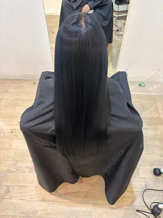 ロング tidehair所属・tidehair こうき　カラーのヘアスタイル
