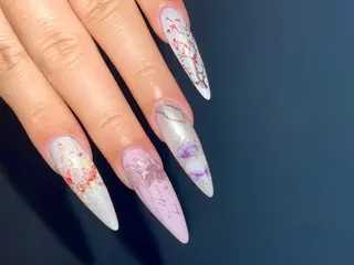 ネイル Maggie 🎀ネイル❤️イイのネイルデザイン