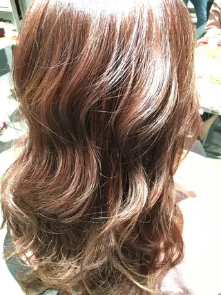 セミロング カラー パーマ 田中 アキオのヘアスタイル