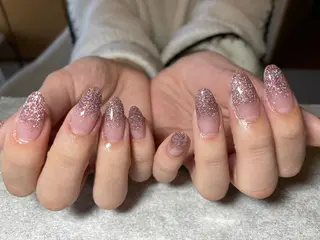 ネイル 蓑原 佳央里のネイルデザイン