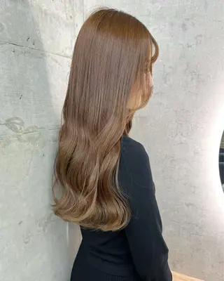 ロング カラー 🩷Yui🩷 大人可愛い艶カラーのヘアスタイル