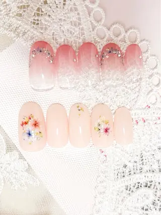 ネイル Lilly nail Mikuのネイルデザイン