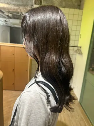 カラー ベージュ/ダブルカラ ー/新潟駅/青柳萌果のヘアスタイル