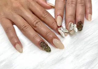 ネイル Neige所属・Neige 𓂃 aiのネイルデザイン