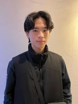 ミディアム パーマ メンズ メンズスタイリスト リュウジのヘアスタイル