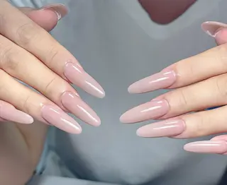 ネイル Pure&Rich Nailのネイルデザイン