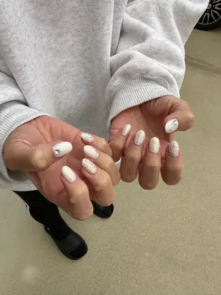 ネイル Sawa ︎︎𓂃⟡.·のネイルデザイン