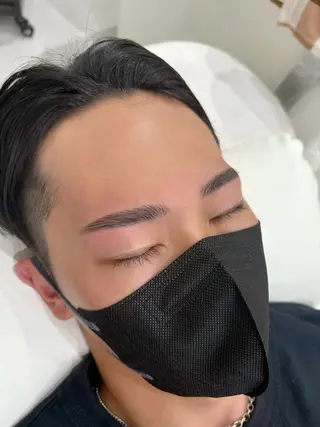 メンズ アイブロウ 《表参道》 韓国風眉️🫧AMIの眉毛・アイブロウイメージ