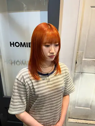 ミディアム カラー HOMIE TOKYO所属・sora / 渋谷 / ハイトーンのヘアスタイル