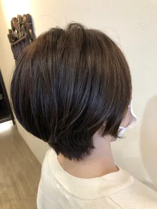 ショート カラー 森田 真由のヘアスタイル
