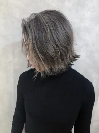 ショート カラー MOU namba ムウナンバのヘアスタイル
