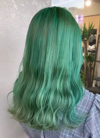 ロング カラー 🌈艶ハイトーン🌈 心を込めます🤝涼介のヘアスタイル