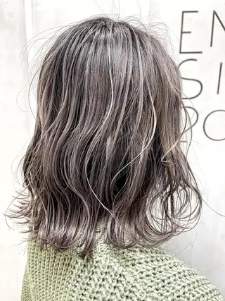 ショート カラー OAK溝の口 𖠋SHINYAのヘアスタイル