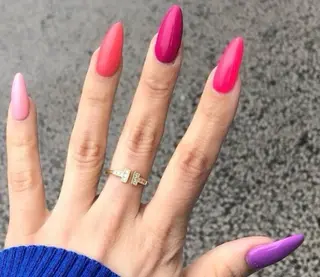 ネイル amour 川崎店所属・amour 川崎店のネイルデザイン