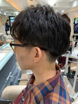 ショート パーマ メンズ 赤み消しカラー /透明感カラー 上長のヘアスタイル