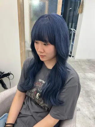 ロング Ami アミのヘアスタイル