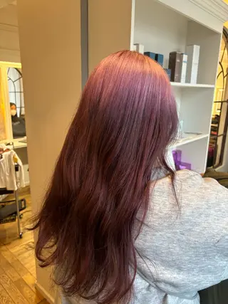 ロング カラー 栗林 茉那のヘアスタイル