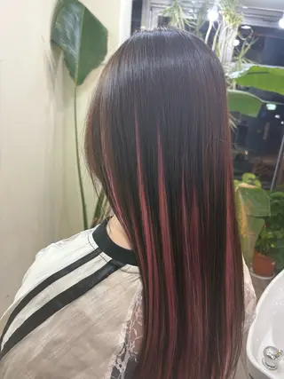 ロング カラー 飯泉 夏琉のヘアスタイル