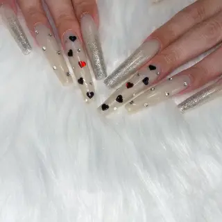 ネイル ゴテゴテ💙ワンホン リオナのネイルデザイン