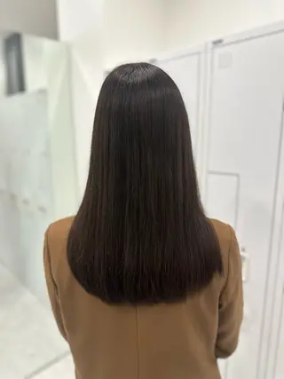 カラー 秋永 鈴のヘアスタイル