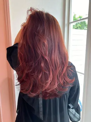 ロング 梛木 唯のヘアスタイル