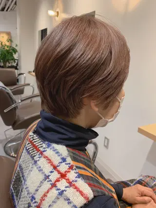 ショート カラー MIA 菅原のヘアスタイル