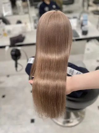 セミロング うる艶トレンドヘア 🕊️上野BABYのヘアスタイル