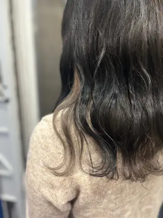 セミロング white.梅田所属・White梅田  ／ COCOのヘアスタイル