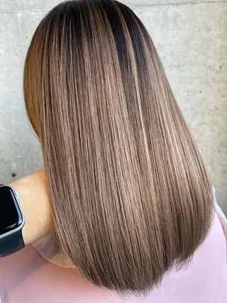 ロング カラー 大栗 佑也  髪質改善のヘアスタイル